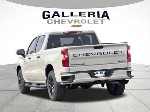 White Sand 2026 Chevrolet Silverado 1500 Custom