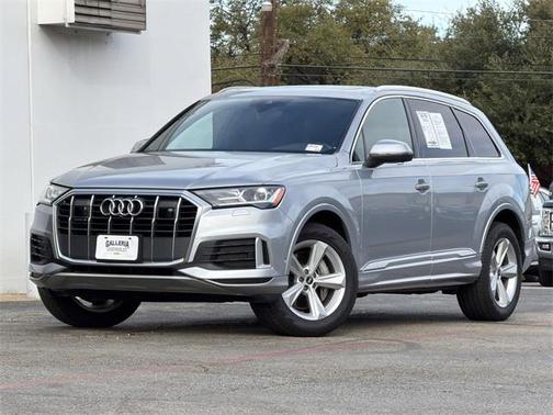 2022 Audi Q7 45 Premium Plus