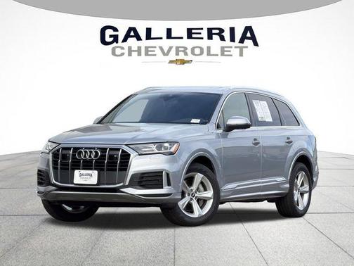 2022 Audi Q7 45 Premium Plus