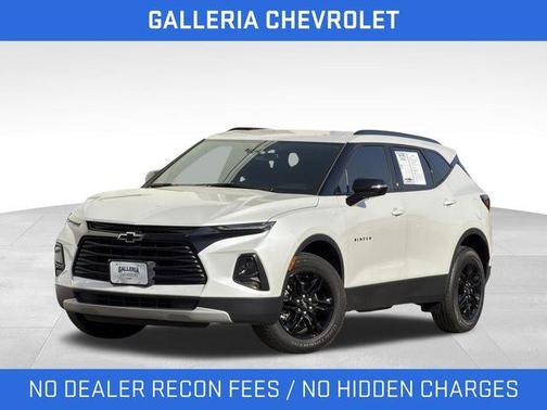 Iridescent Pearl Tricoat 2022 Chevrolet Blazer 2LT
