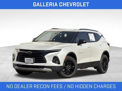 Iridescent Pearl Tricoat 2022 Chevrolet Blazer 2LT