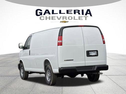 2026 Chevrolet Express 2500 Work Van