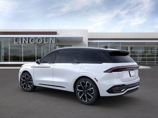 2025 Lincoln Nautilus Reserve