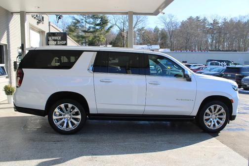 2023 Chevrolet Suburban Premier