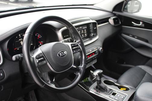 2020 Kia Sorento EX V6