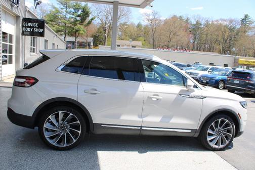 Ceramic White 2023 Lincoln Nautilus Reserve