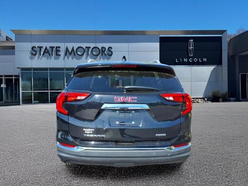 Ebony Twilight Metallic 2021 GMC Terrain SLT