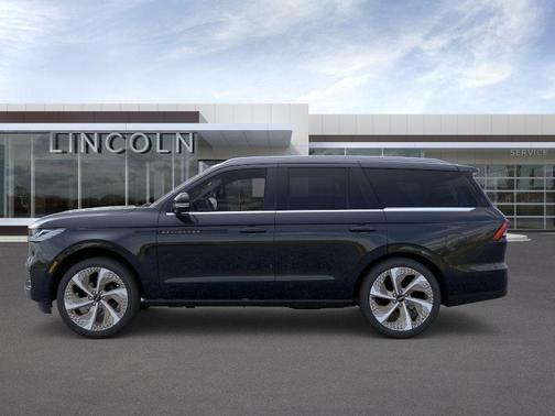 Black 2026 Lincoln Navigator Black Label