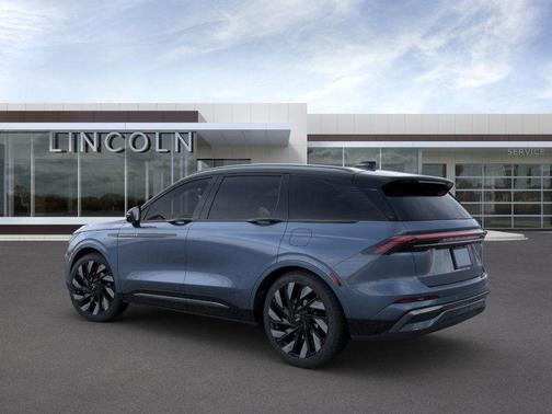2025 Lincoln Nautilus Reserve