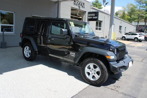 Black Clearcoat 2018 Jeep Wrangler Unlimited Sport