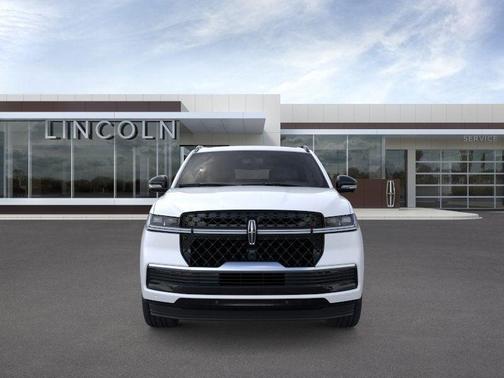 Pristine White 2026 Lincoln Navigator Reserve