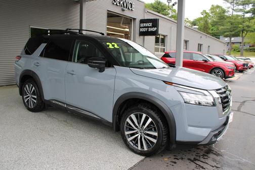 2022 Nissan Pathfinder Platinum