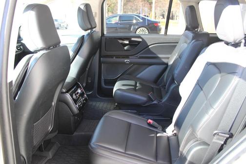 2023 Lincoln Aviator Standard AWD