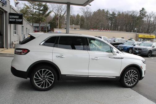 2020 Lincoln Nautilus Reserve