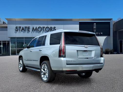Radiant Silver Metallic 2019 Cadillac Escalade Luxury