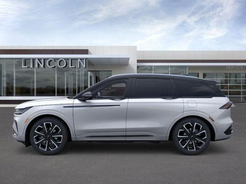 2025 Lincoln Nautilus Reserve