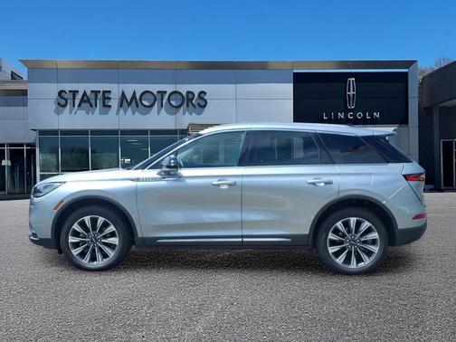 Silver 2022 Lincoln Corsair Reserve