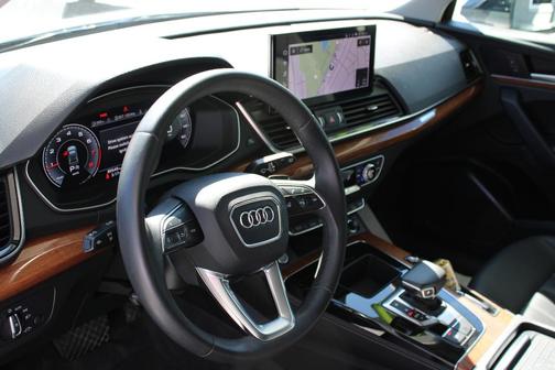 2021 Audi Q5 40 Premium Plus