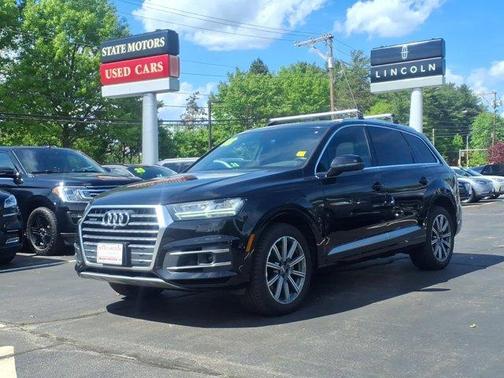 Orca Black Metallic 2018 Audi Q7 3.0T Premium Plus