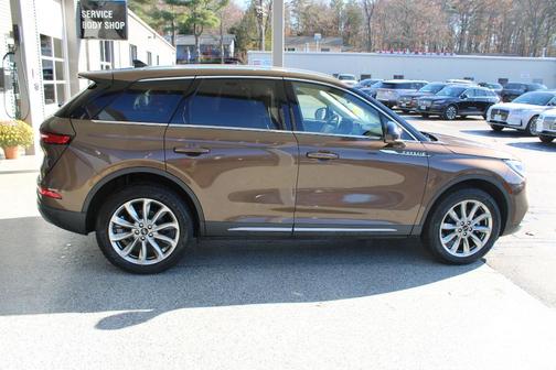 2022 Lincoln Corsair Standard