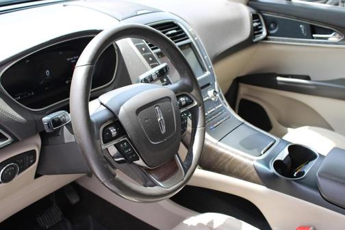 2019 Lincoln Nautilus Reserve