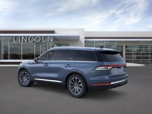 Whisper White 2026 Lincoln Aviator Premiere