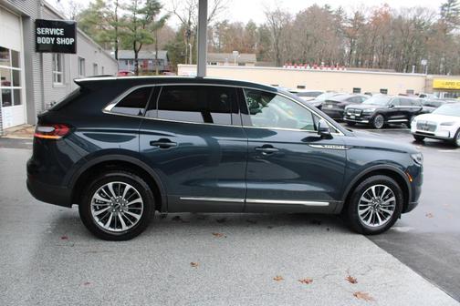 2023 Lincoln Nautilus Standard