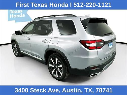 2025 Honda Pilot Touring 8-Passenger