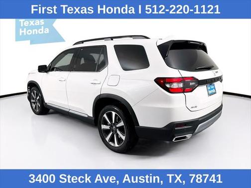 2025 Honda Pilot Touring 8-Passenger