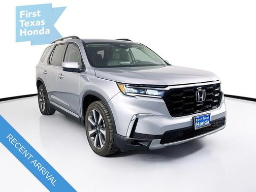 2025 Honda Pilot Touring 8-Passenger