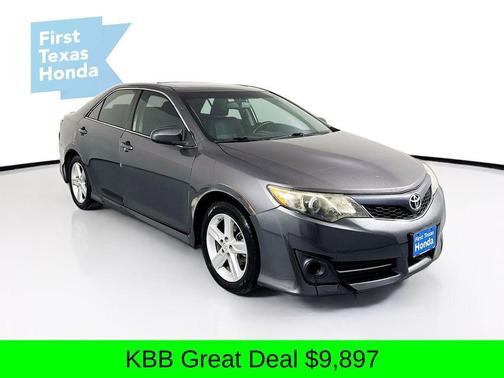 2014 Toyota Camry SE