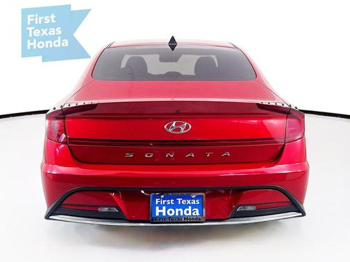 2022 Hyundai SONATA SE