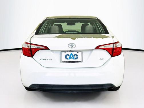 Super White 2015 Toyota Corolla LE