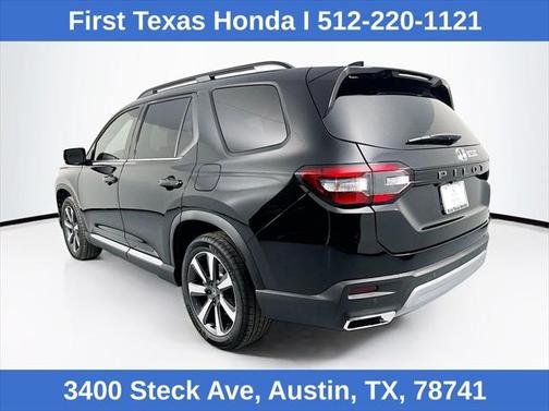 2025 Honda Pilot Touring 8-Passenger