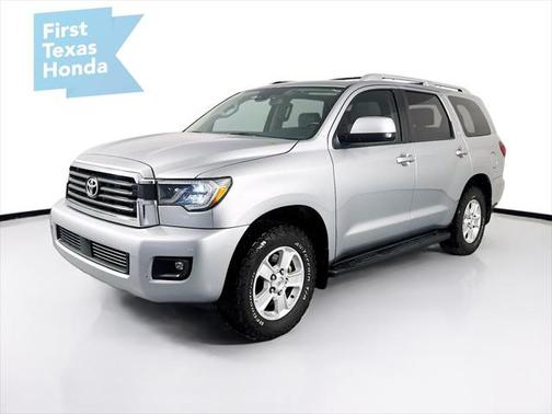 2022 Toyota Sequoia SR5