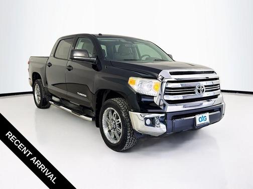 Black 2017 Toyota Tundra SR5