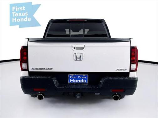 2022 Honda Ridgeline Black