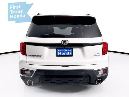 2023 Honda Passport AWD Elite