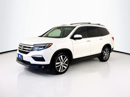 White Diamond Pearl 2016 Honda Pilot Touring