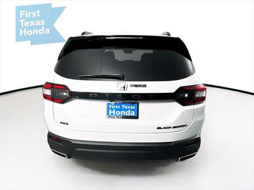 2025 Honda Pilot Black Edition