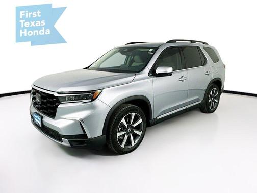 2025 Honda Pilot Touring 8-Passenger