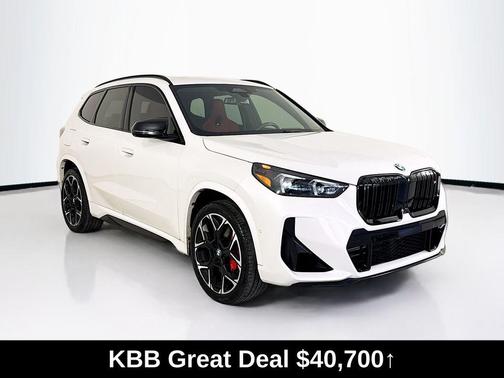 Mineral White Metallic 2025 BMW X1 M35i