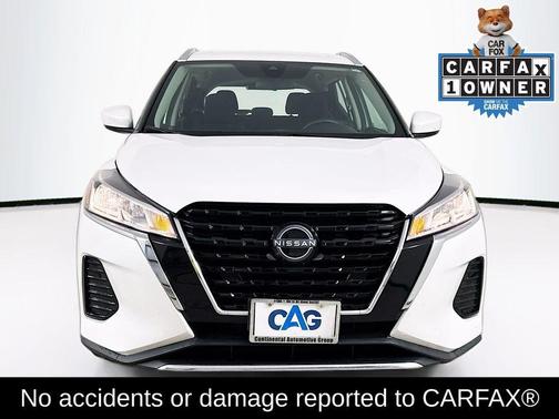 Aspen White Tricoat 2023 Nissan Kicks SV