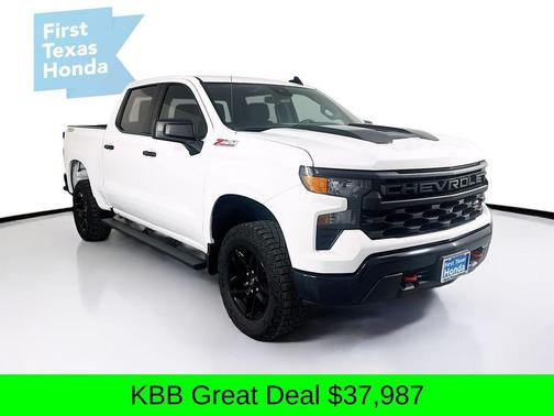 2024 Chevrolet Silverado 1500 Custom Trail Boss