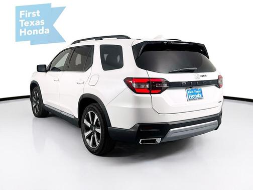 2025 Honda Pilot Touring 8-Passenger