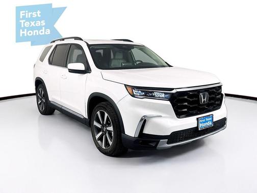 2025 Honda Pilot Touring 8-Passenger