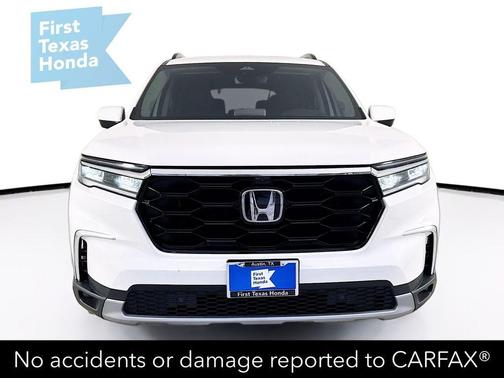 Platinum White Pearl 2023 Honda Pilot AWD Elite