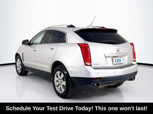 Radiant Silver Metallic 2015 Cadillac SRX Luxury Collection