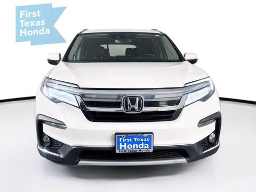 2022 Honda Pilot Touring 8-Passenger