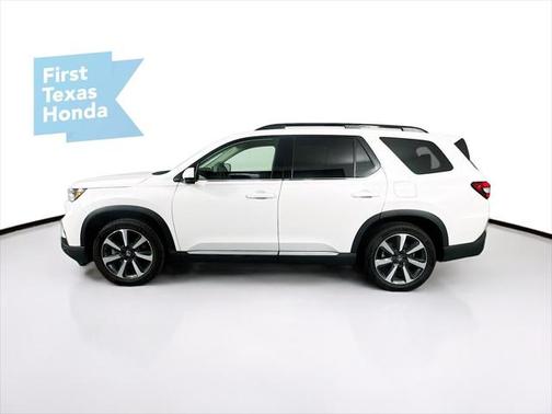 2025 Honda Pilot Touring 8-Passenger